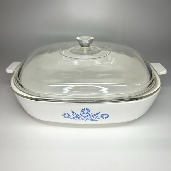 Corning Ware P-10-B Blue Cornflower 10" Covered Casserole Dish w/ Glass Lid Vtg - Picture 1 of 14